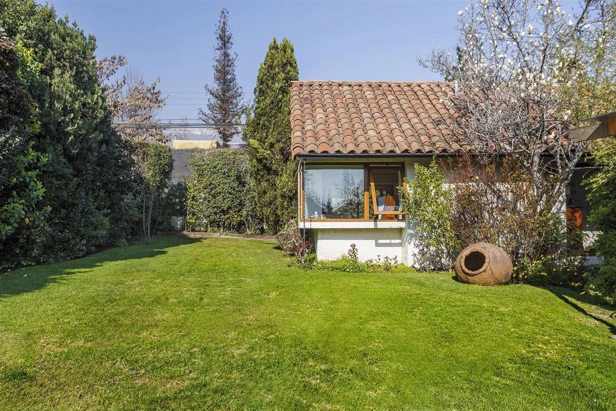 SE VENDE CHILENA REMODELADA EN SAN CARLOS DE APOQUINDO