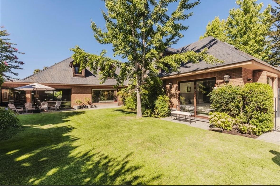 SE VENDE ESPECTACULAR EN GOLF DE MANQUEHUE